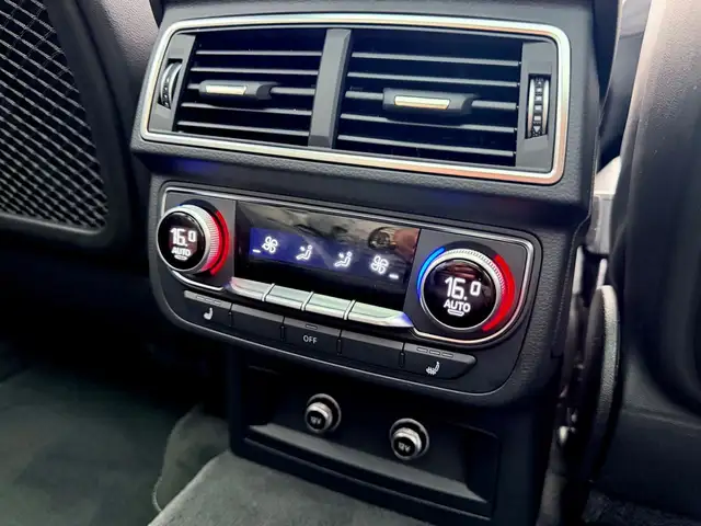 Audi Q7 view 22