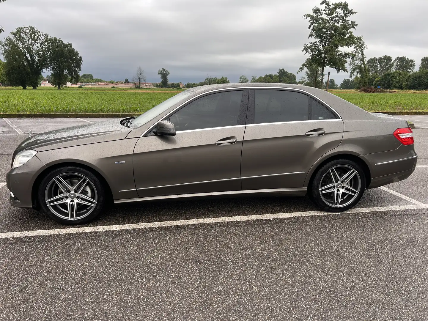 Mercedes-Benz E 220 cdi be Avantgarde - 1