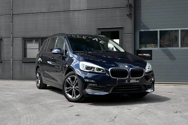 BMW 216 i Gran Tourer - Sportline - Camera - LED - Sportzetels - 17"Alu - DrivingAssist
