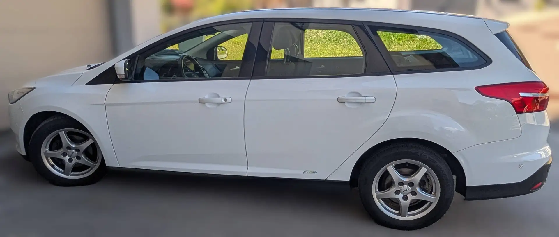Ford Focus Weiß - 2