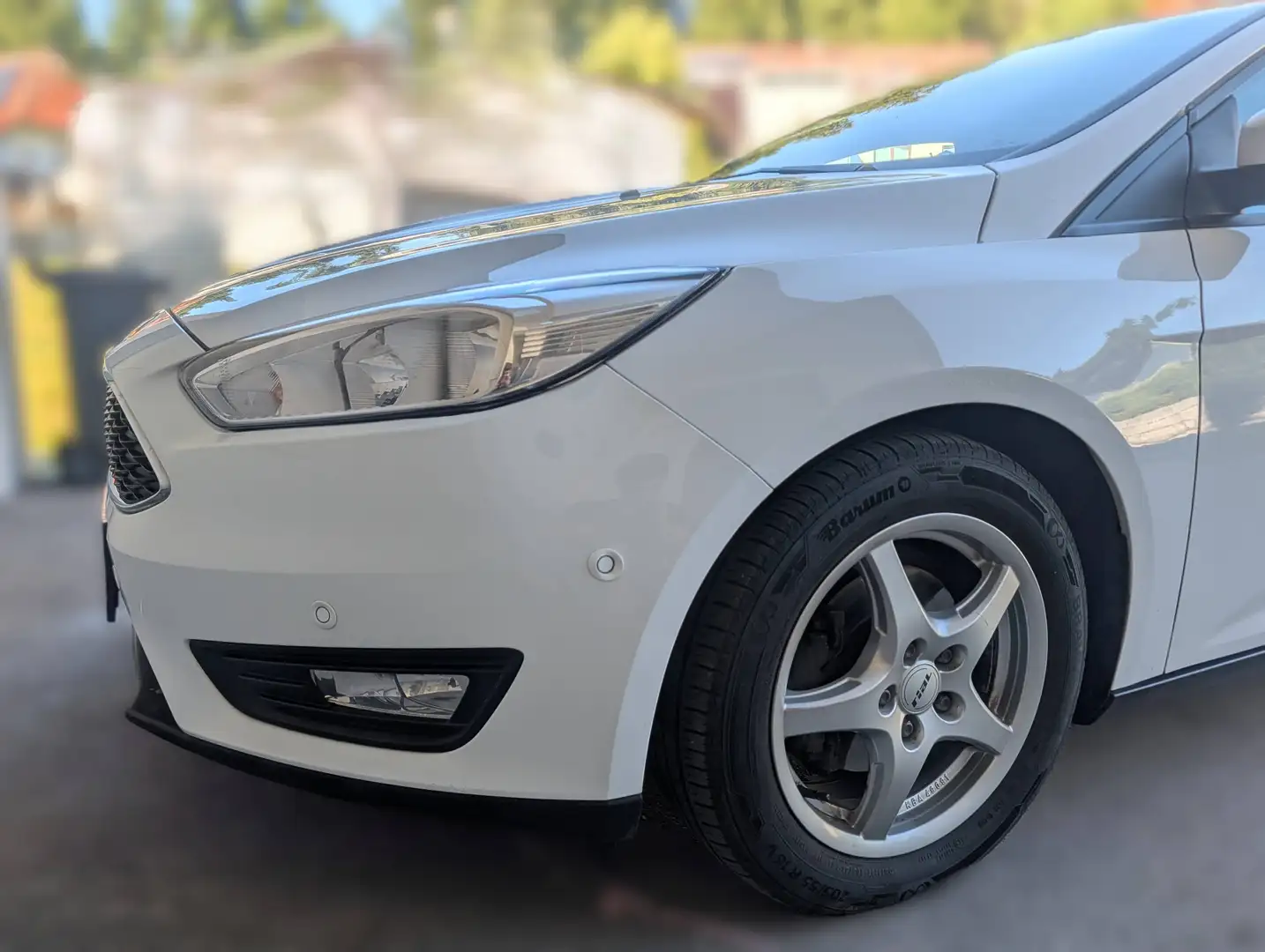 Ford Focus Weiß - 1