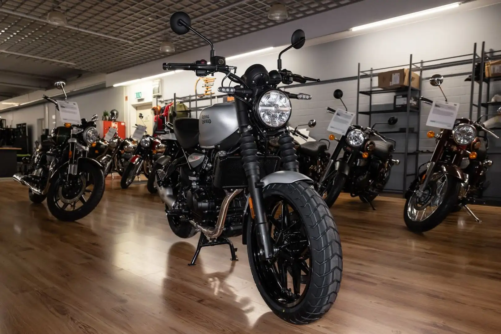 Royal Enfield Guerrilla 450 ABS, Euro 5+, Lieferservice Silber - 2