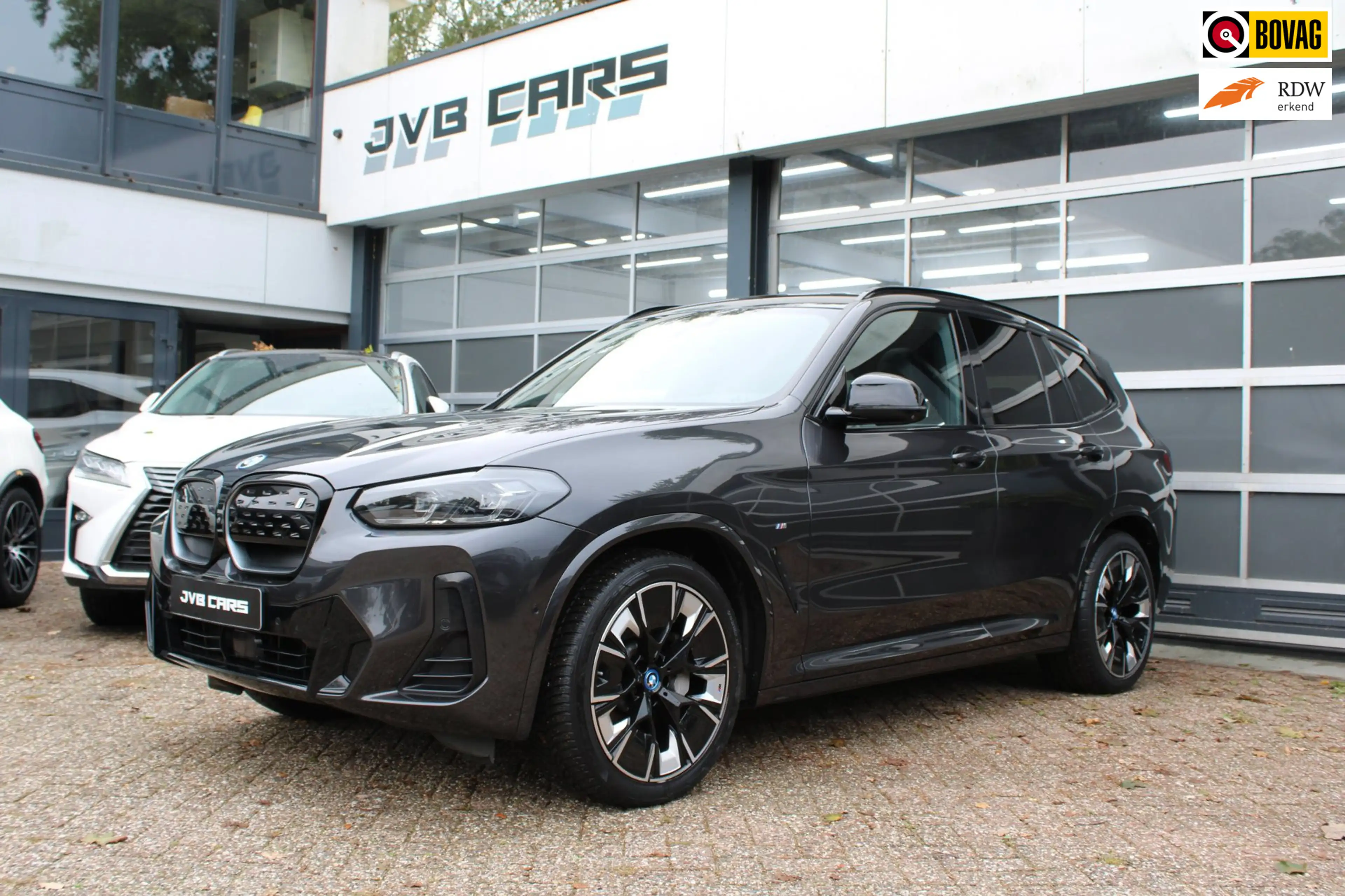 BMW iX3 High Executive 80 kWh/pano/Mpakket