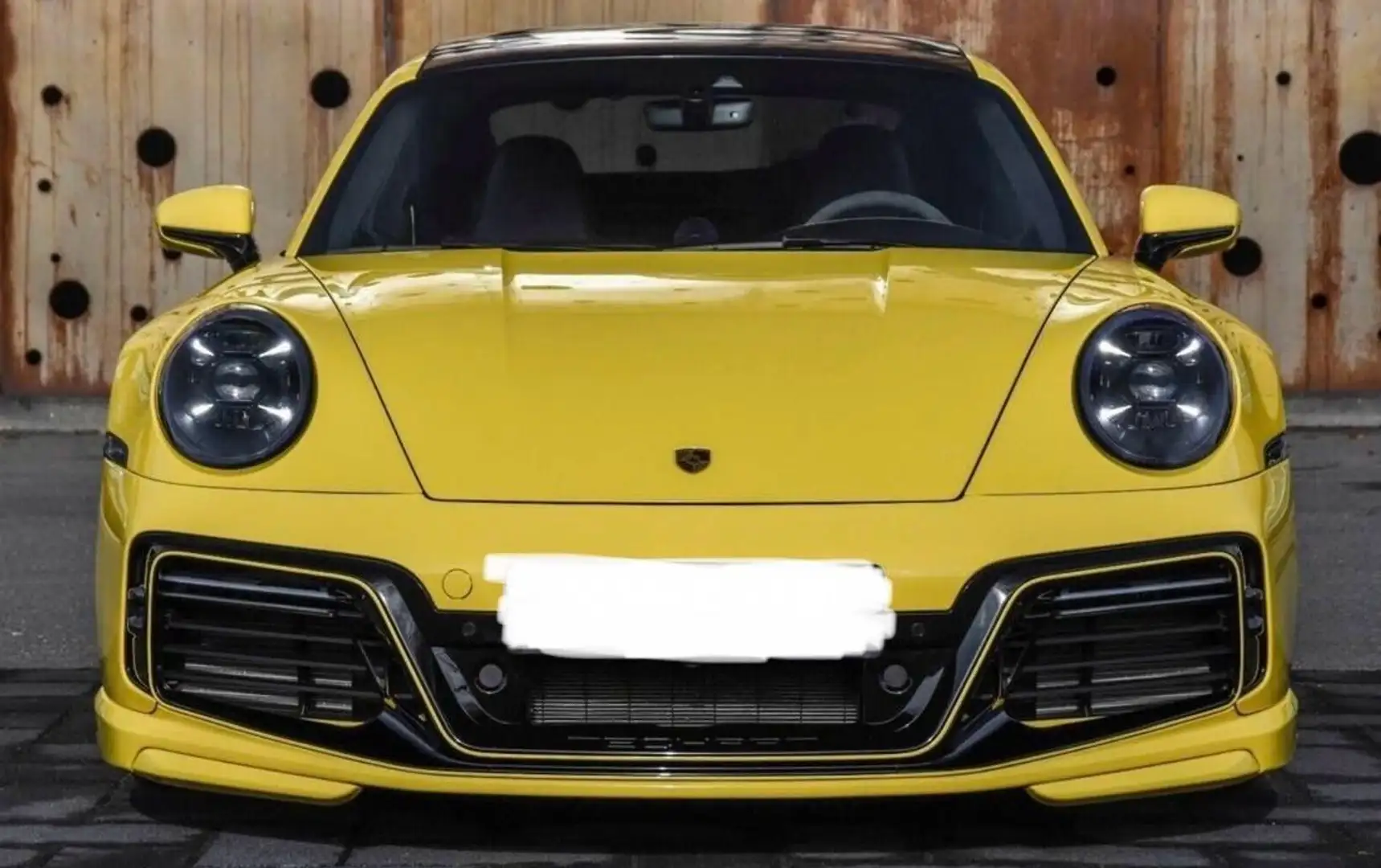 Porsche 992 Turbo S Coupé *TECHART* 720 PS * Gelb - 2