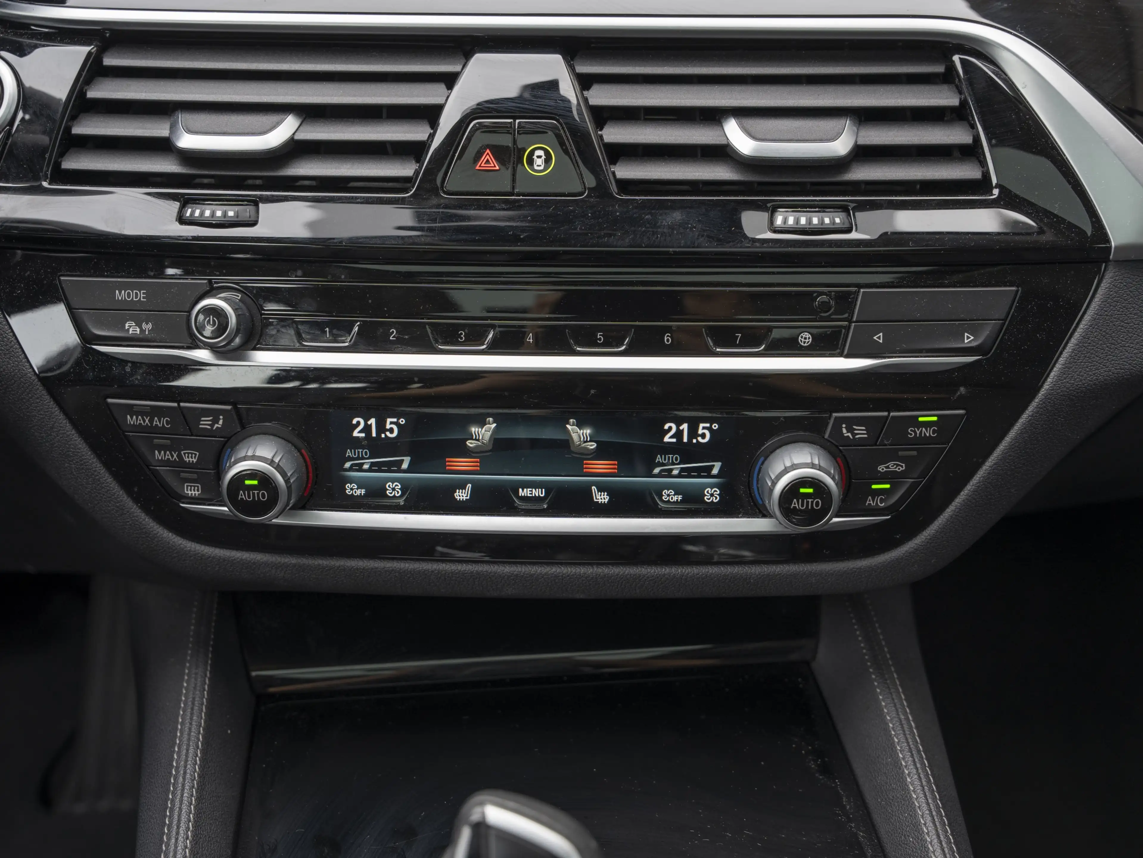 BMW 530 d Luxury Line LASER PANO HUD 4-ZKlima — photo 8