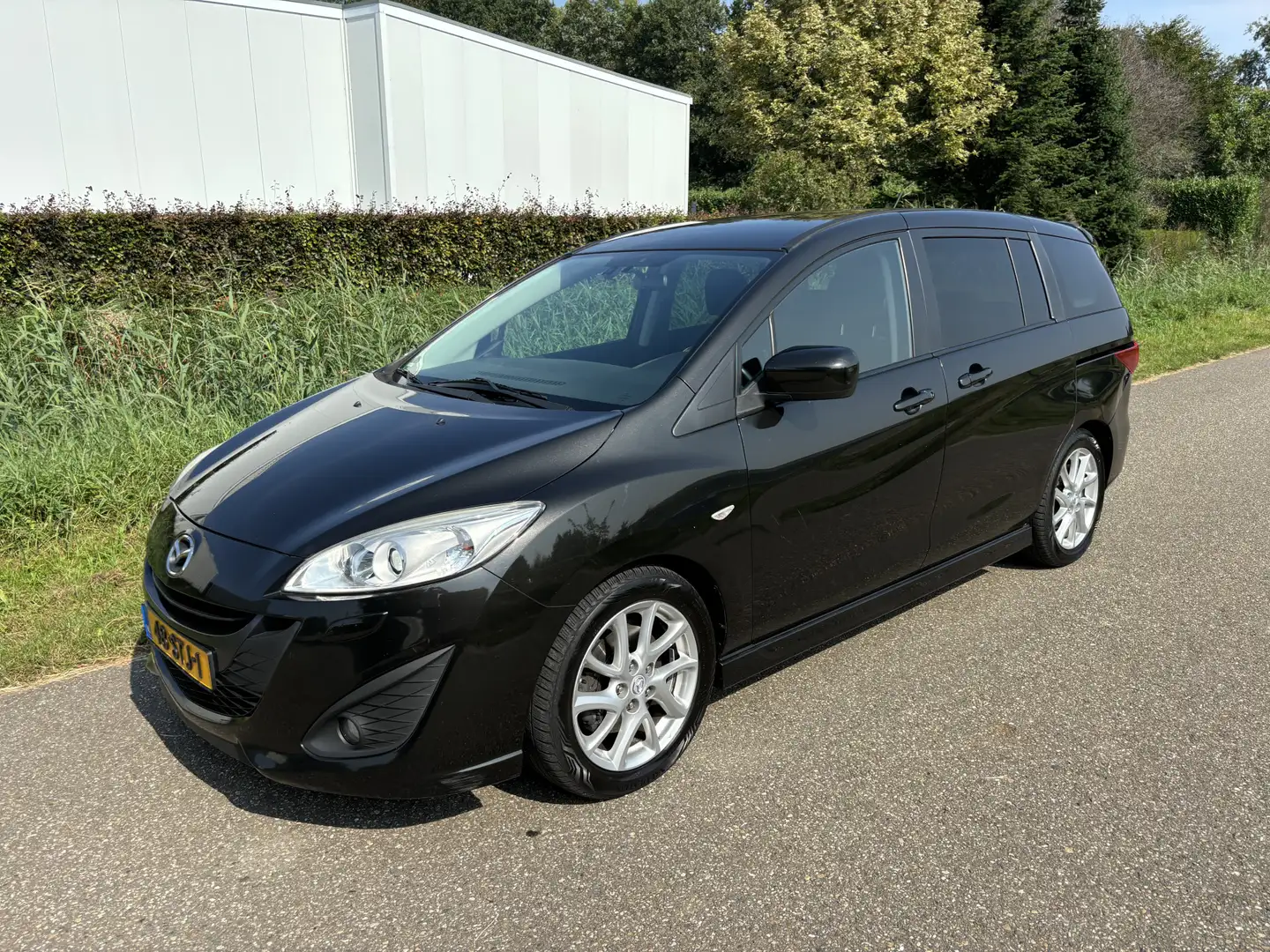 Mazda 5 2.0 GT-M / AIRCO / NAVI / 7 PERSOONS Zwart - 2