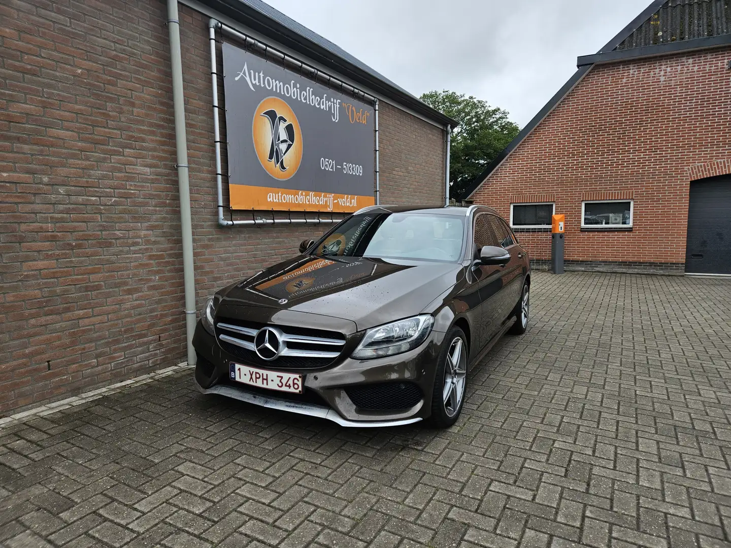 Mercedes-Benz C 180 C180d AMG line (motor probleem) Bruin - 1