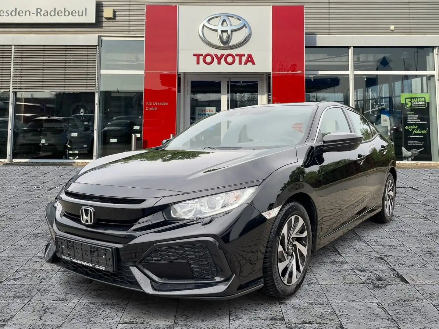 Honda Civic 1.0 VTEC Comfort SHZ*ACC*SpurH*KimaA crna - 2