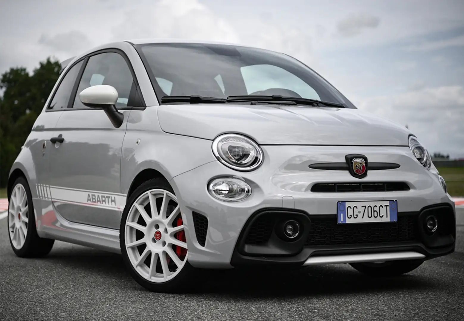 Abarth 695 1.4T JET AUT. 132KW - 1