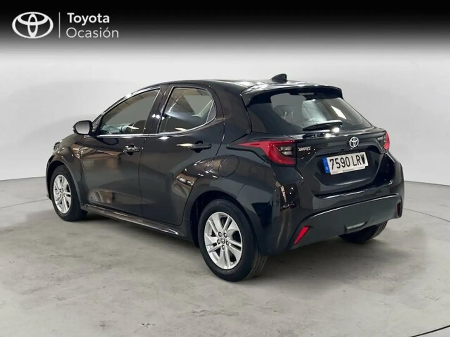 Toyota Yaris 5P Active Tech 120H e-CVT Negro - 2