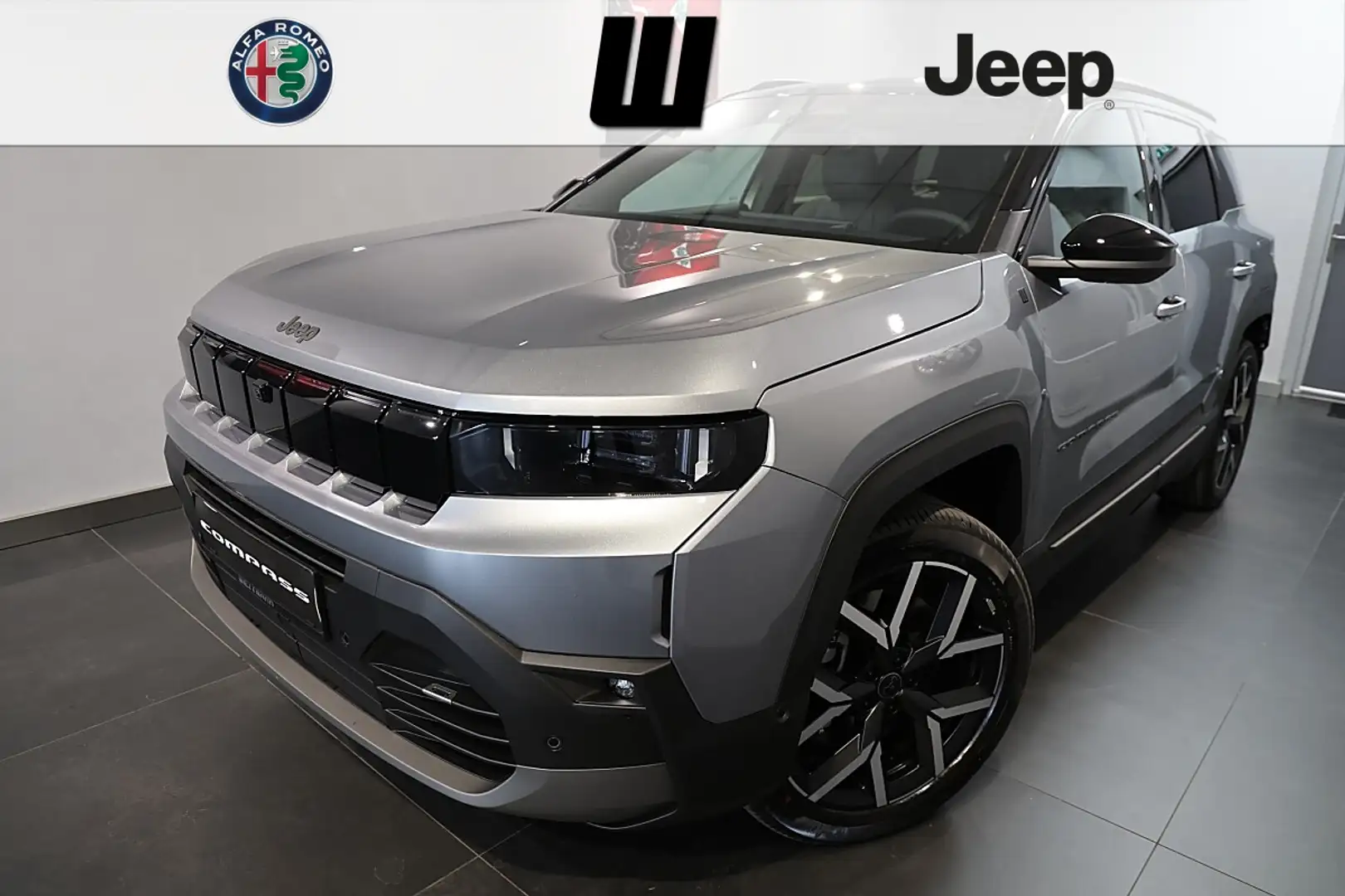 Jeep Compass 1.6 DCT6 Plug-In-Hybrid Summit Schwarz - 1