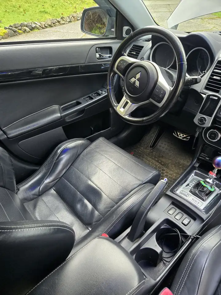 Mitsubishi Lancer снимка Mitsubishi Lancer