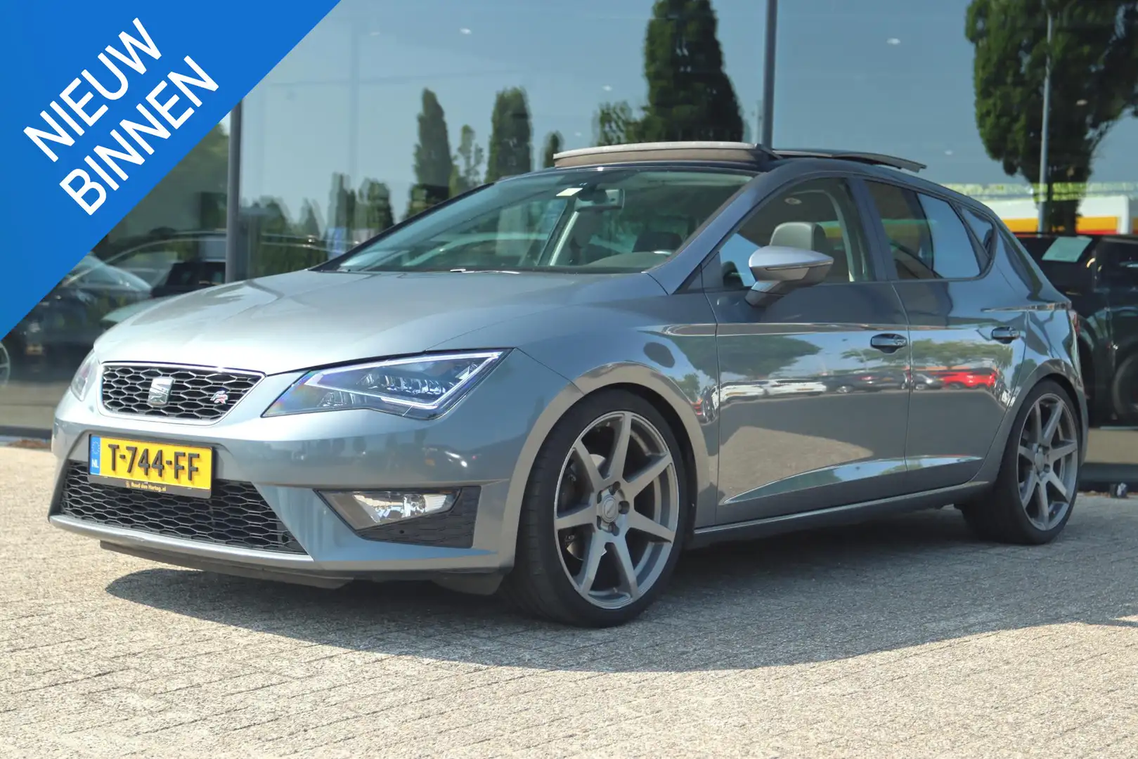 SEAT Leon 1.4 TSI FR BUSINESS | PANO | LED | CRUISE | CLIMAT Grijs - 1