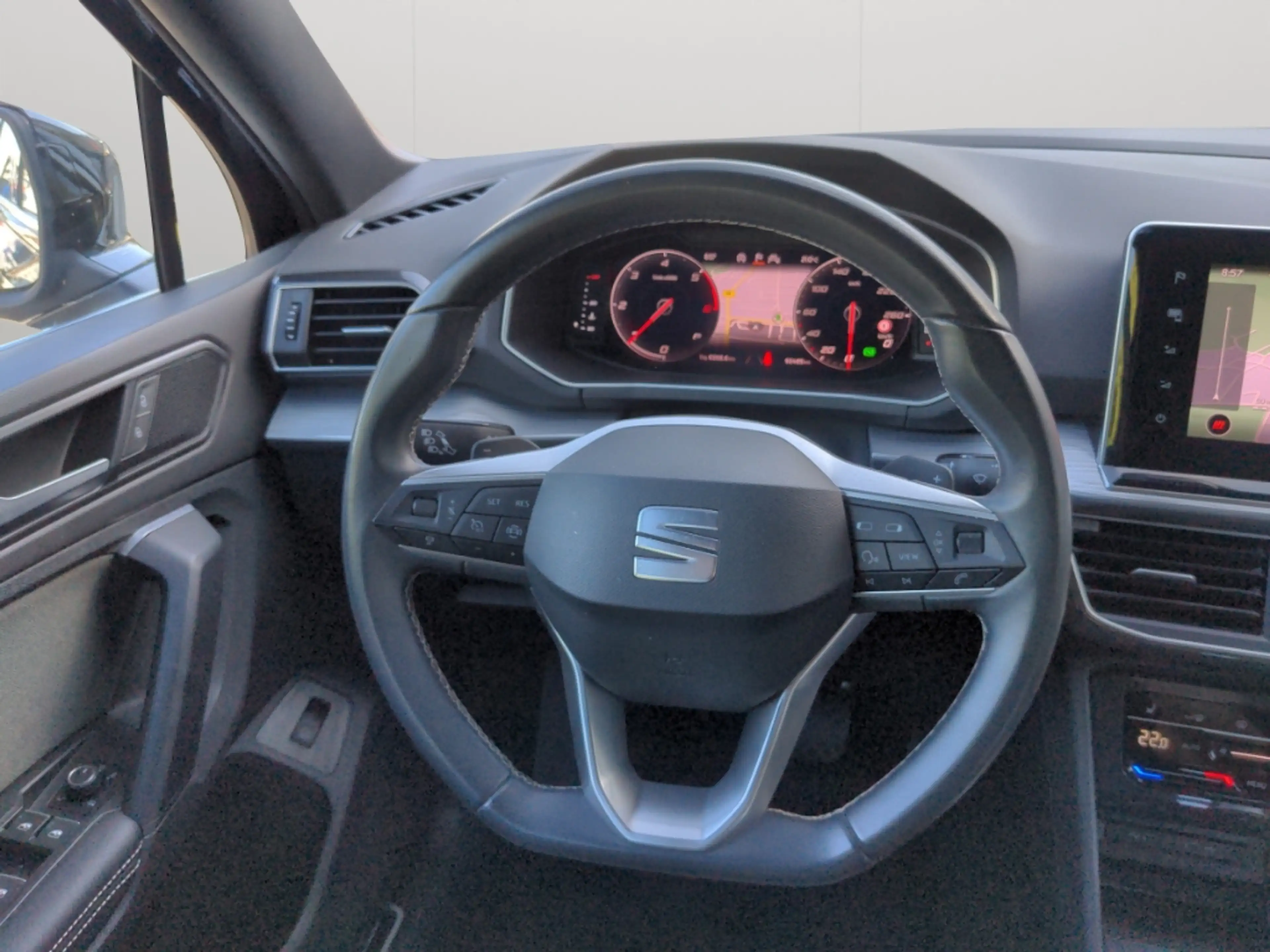 SEAT Tarraco 2.0TDI DSG Xperience LED Navi ACC PDC SHZ hinten 7 — photo 11