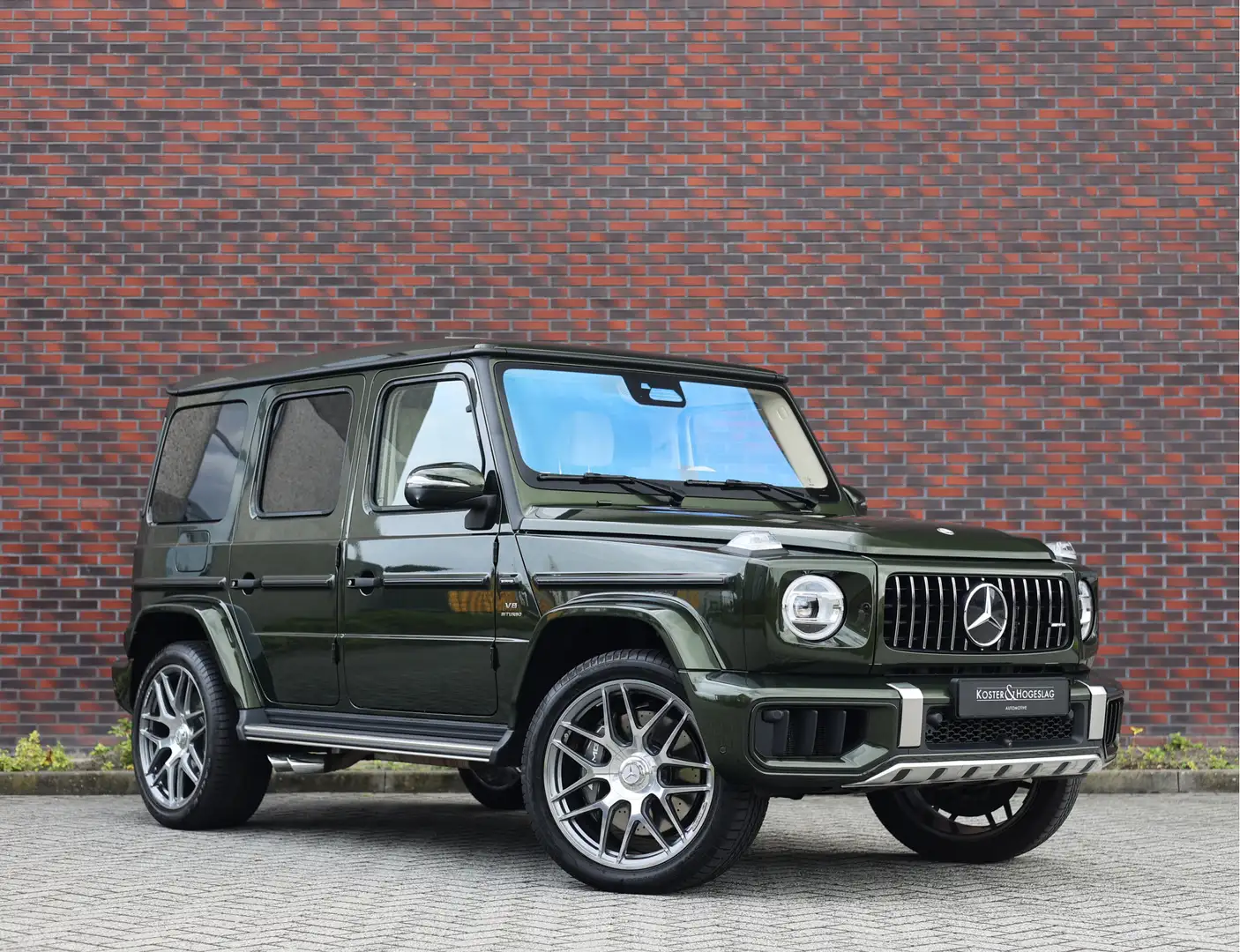 Mercedes-Benz G 63 AMG | Manufaktur - Olive - Macchiato Groen - 1