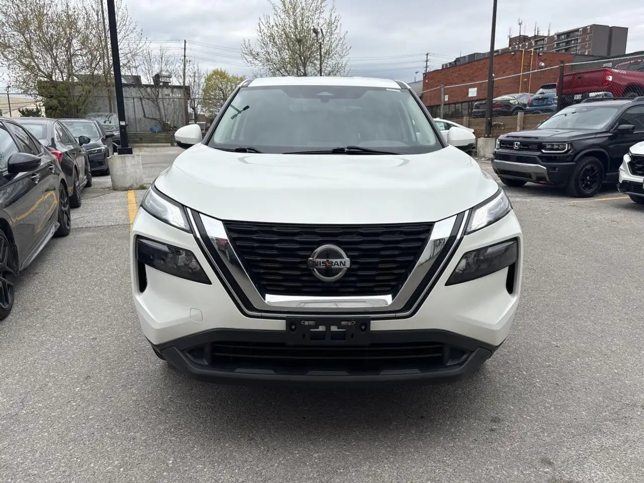 Nissan Rogue снимка Nissan Rogue
