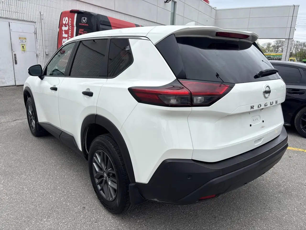 Nissan Rogue снимка Nissan Rogue