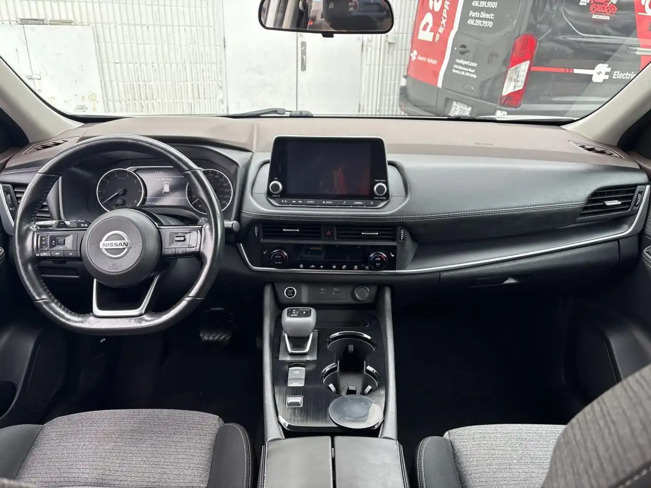 Nissan Rogue снимка Nissan Rogue