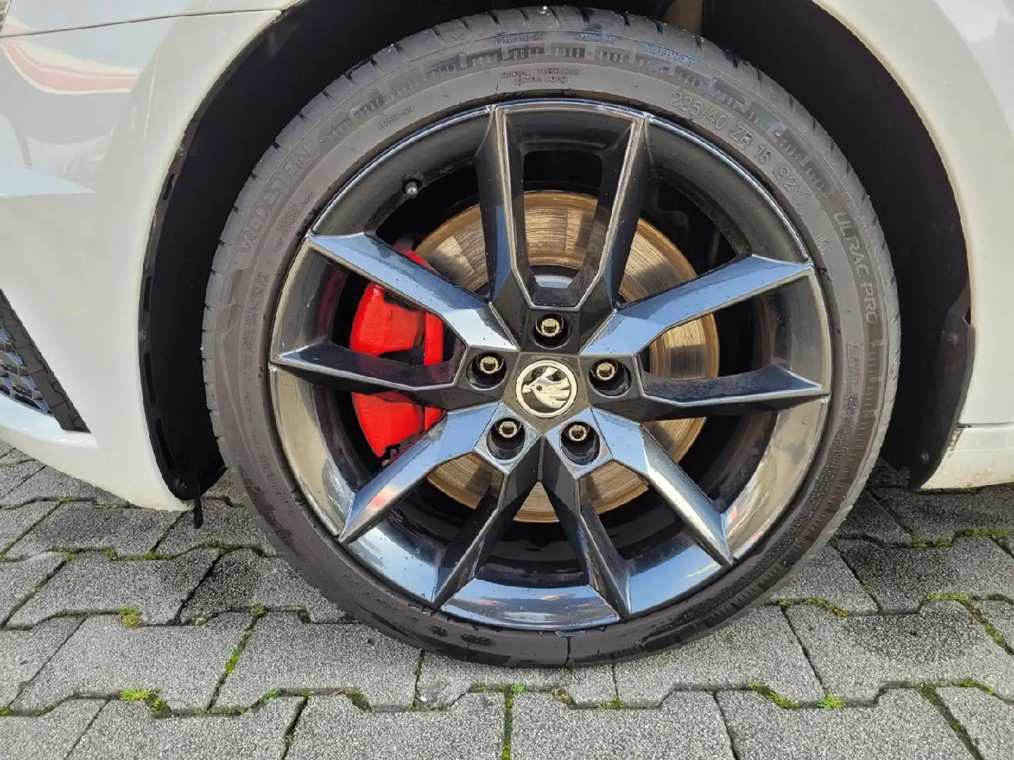 Skoda Octavia RS Blanc - 2