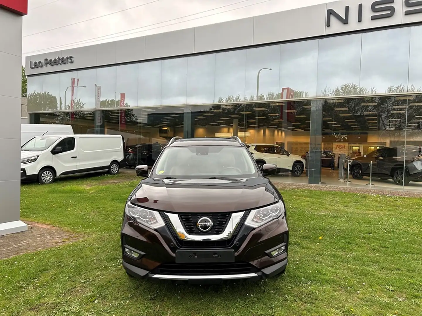 Nissan X-Trail Marrón - 2