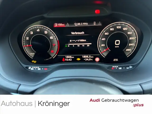 Audi Q2 view 12