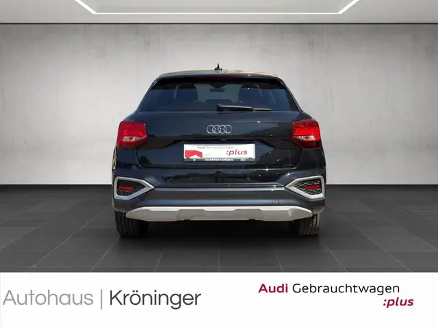 Audi Q2 view 6
