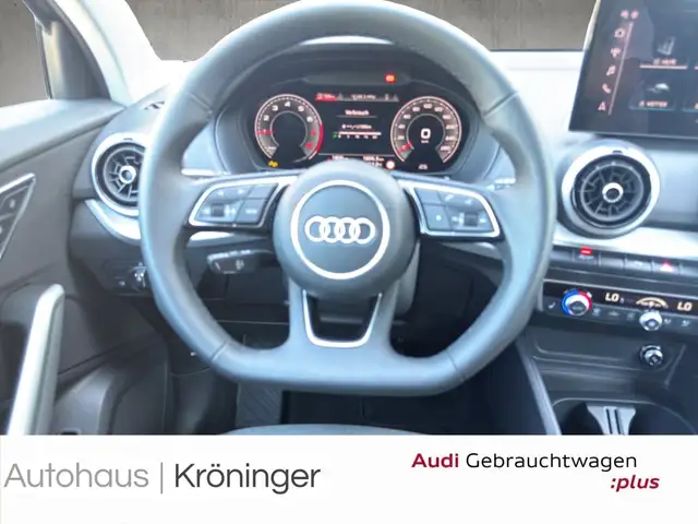 Audi Q2 view 11