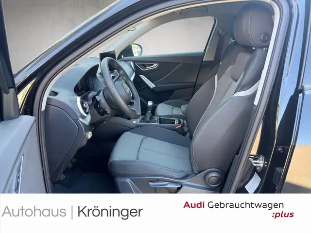 Audi Q2 view 7