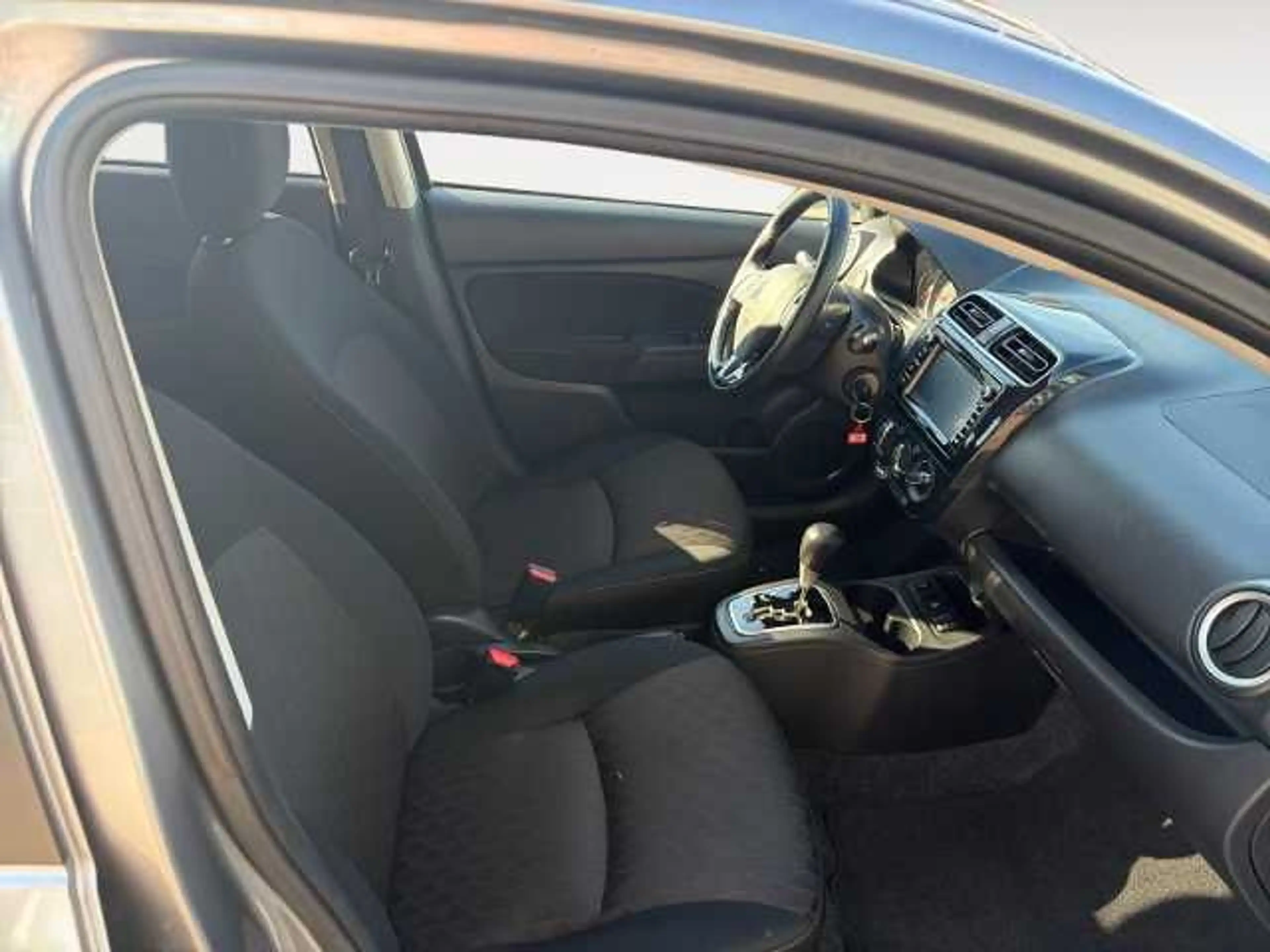 Mitsubishi Space Star Intro Edition+ 1.2 CVT + Winterräder — photo 10
