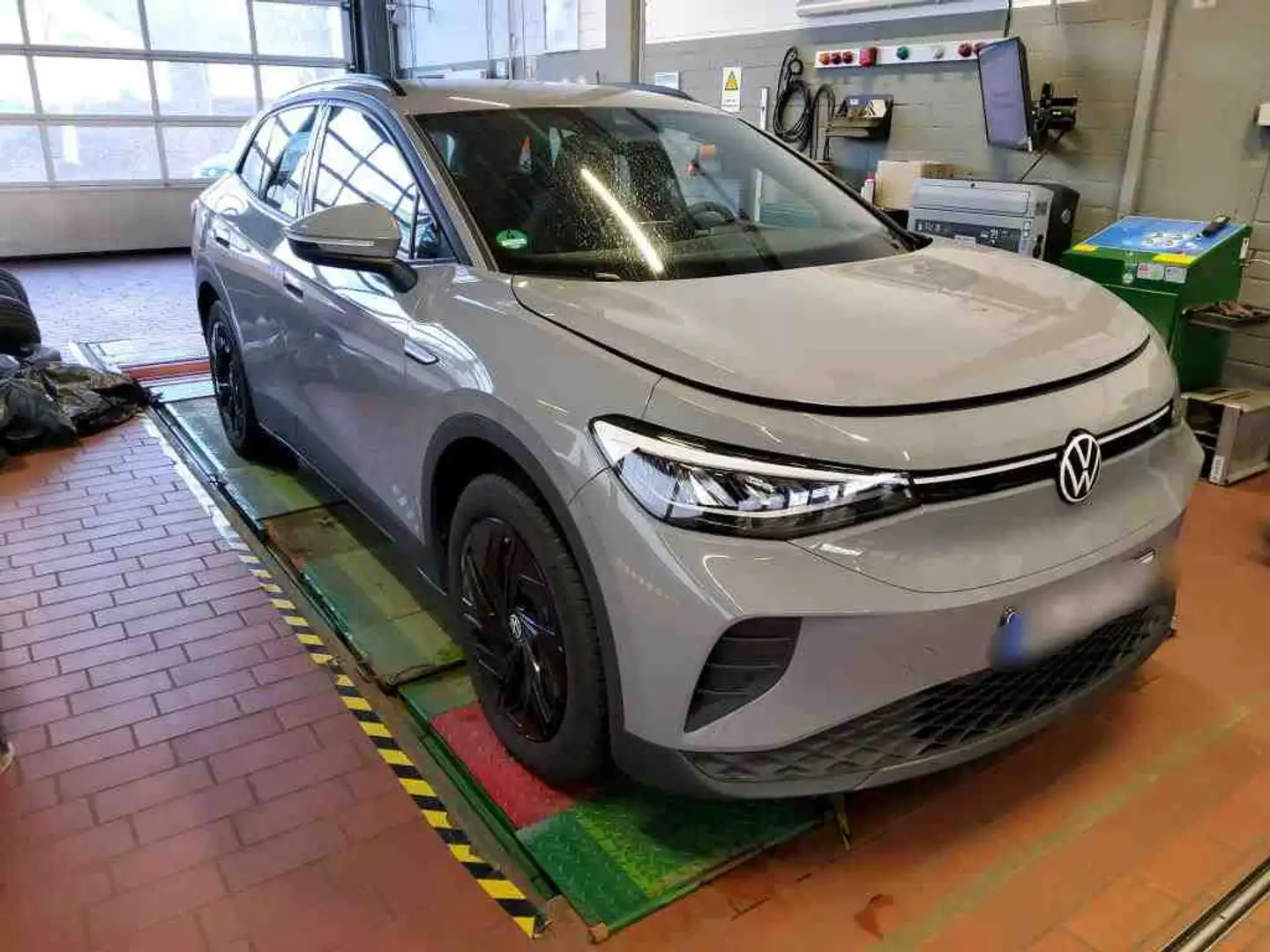 Volkswagen ID.4 Pure +CCS+ASSISTS+LED+KEYLESS+ACC+PDC+DAB+ Grau - 2