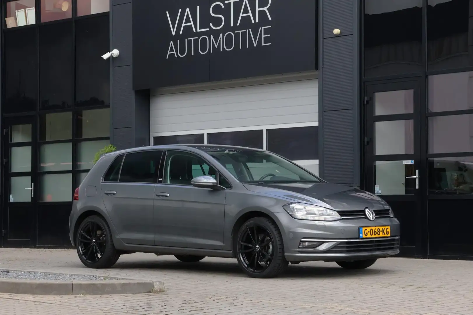 Volkswagen Golf 1.4 TSI SOUND | ACC | Stoelverwarming | Leuke auto Gris - 1