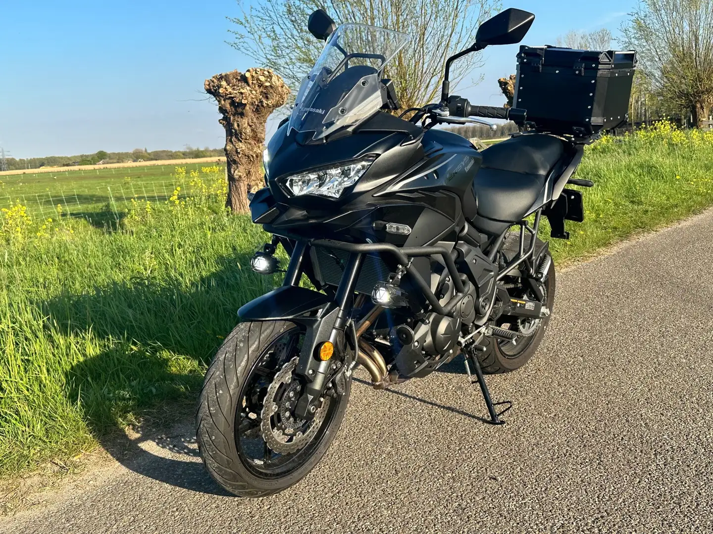 Kawasaki Versys 650 All-Road 2024 ABS TOURER | BLACK EDITION | CARPLAY Negro - 2