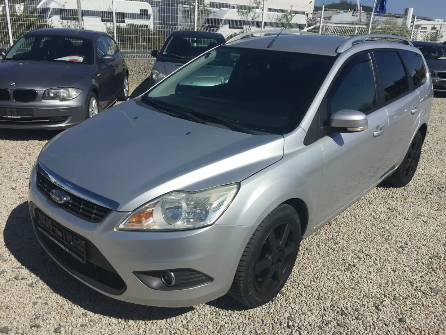 Ford Focus Kombi,Amb.,Klima,Tempom.,Alu ! Silber - 1