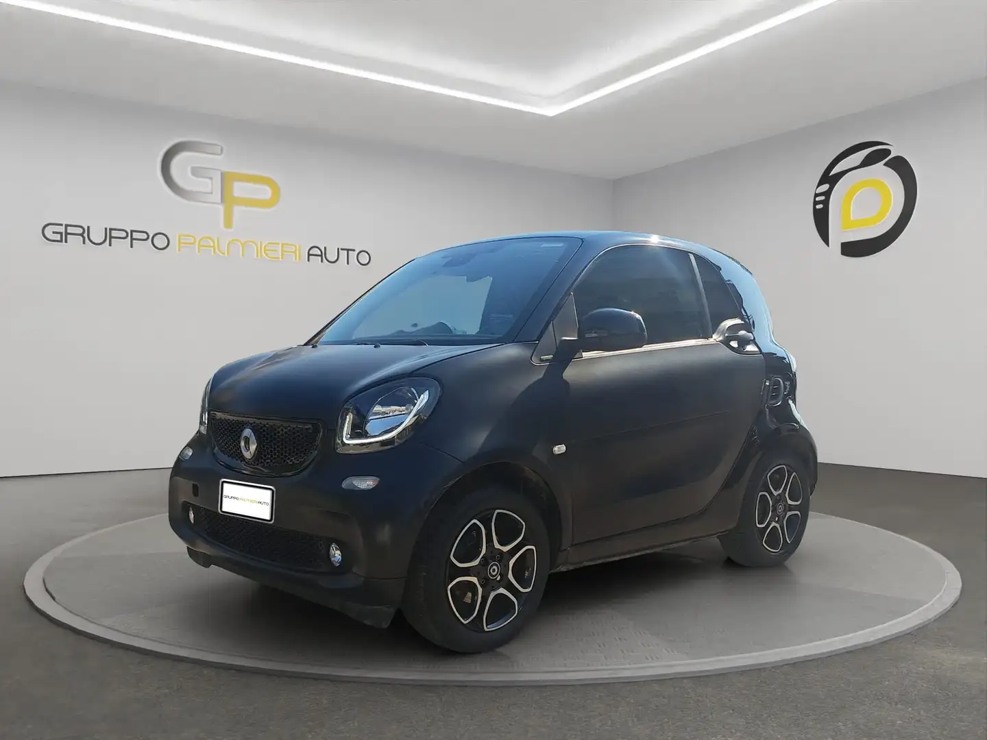 smart forTwo Fortwo III 2015 1.0 Passion 71cv twinamic Zwart - 2