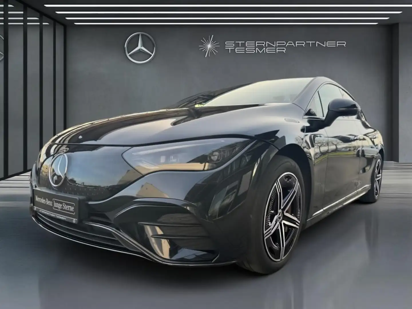 Mercedes-Benz EQE 300 AMG, Night-P., Pano, Burmester, DIGITAL Noir - 1
