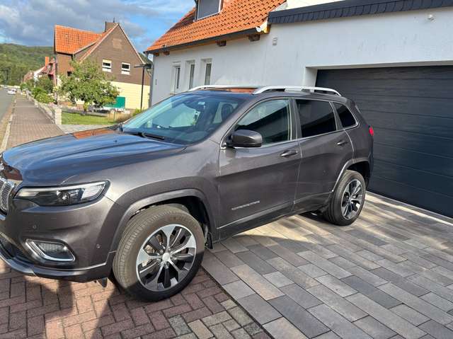 Imagine Jeep Cherokee Cherokee 2.2 MJ II Active Drive I  Overland