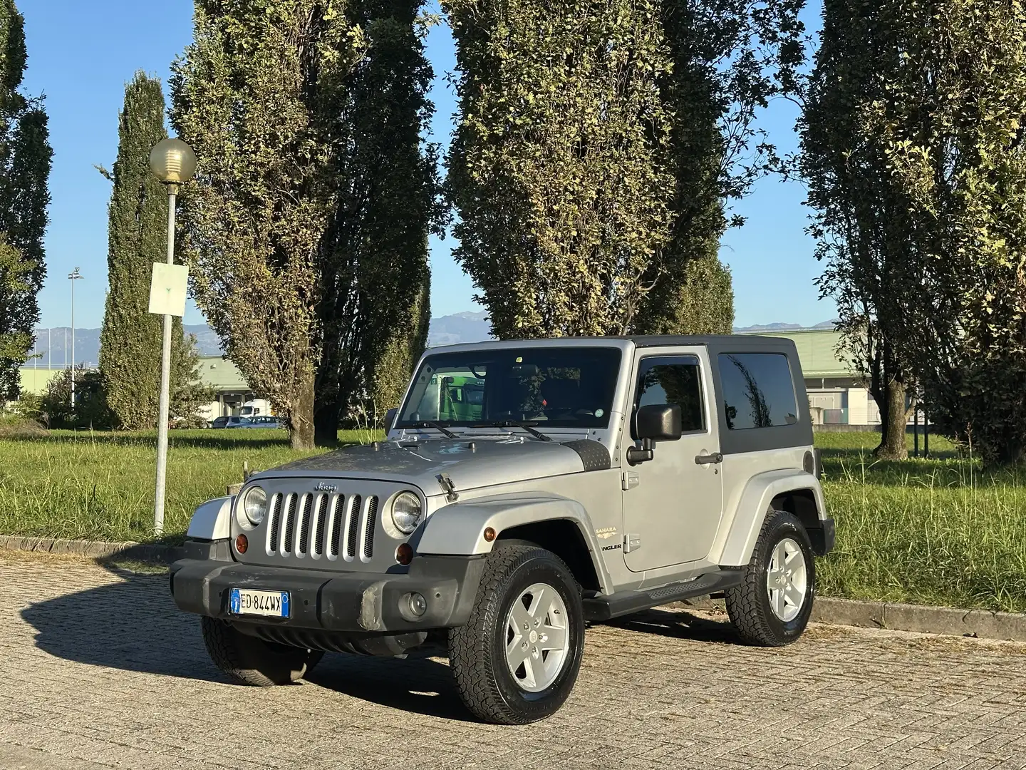 Jeep Wrangler 2.8 SAHARA HARD TOP Grigio - 2
