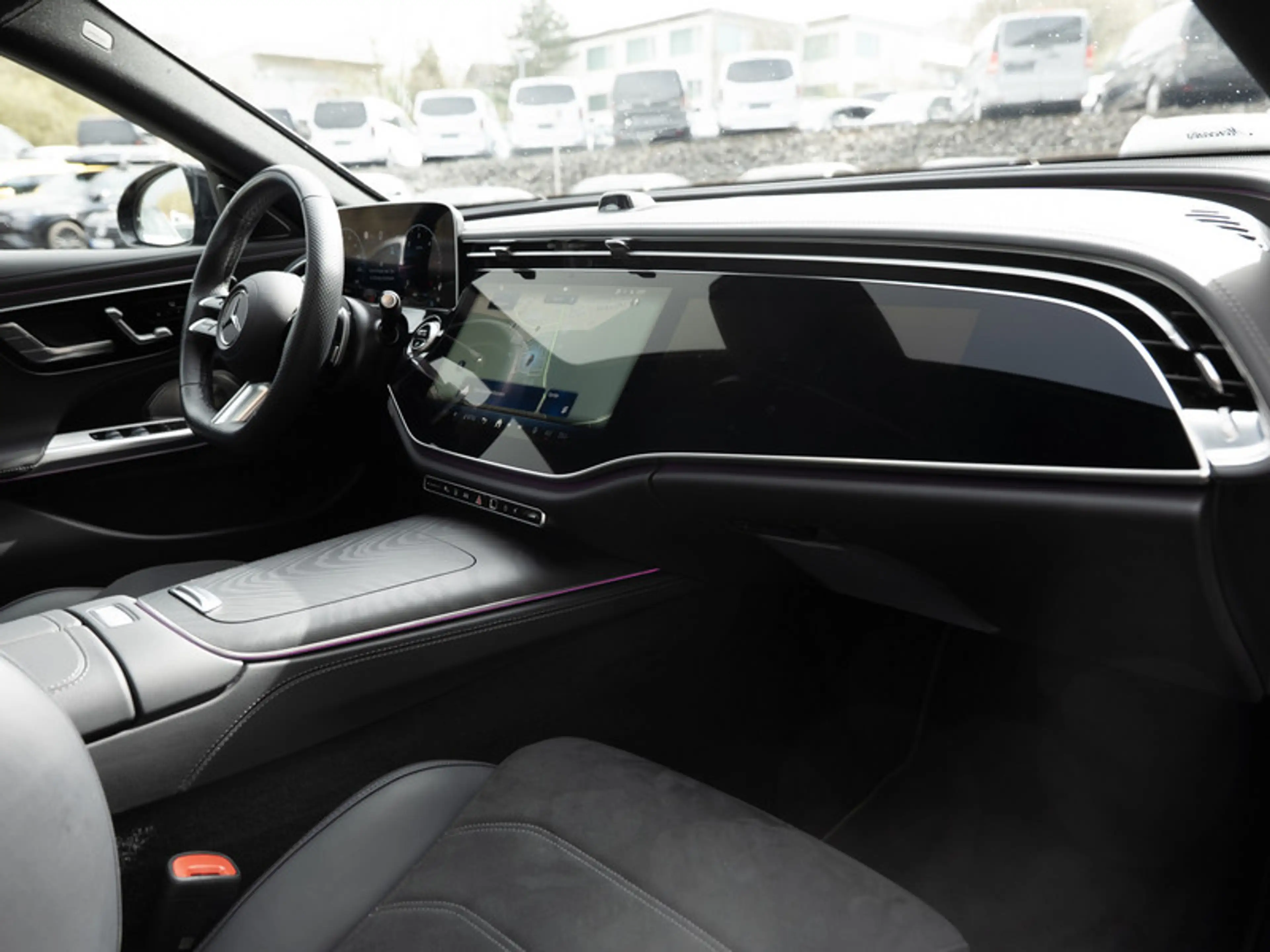 Mercedes-Benz E 450 d 4MATIC Limousine AMG-Sport+Burm+Pano+AHK — photo 3