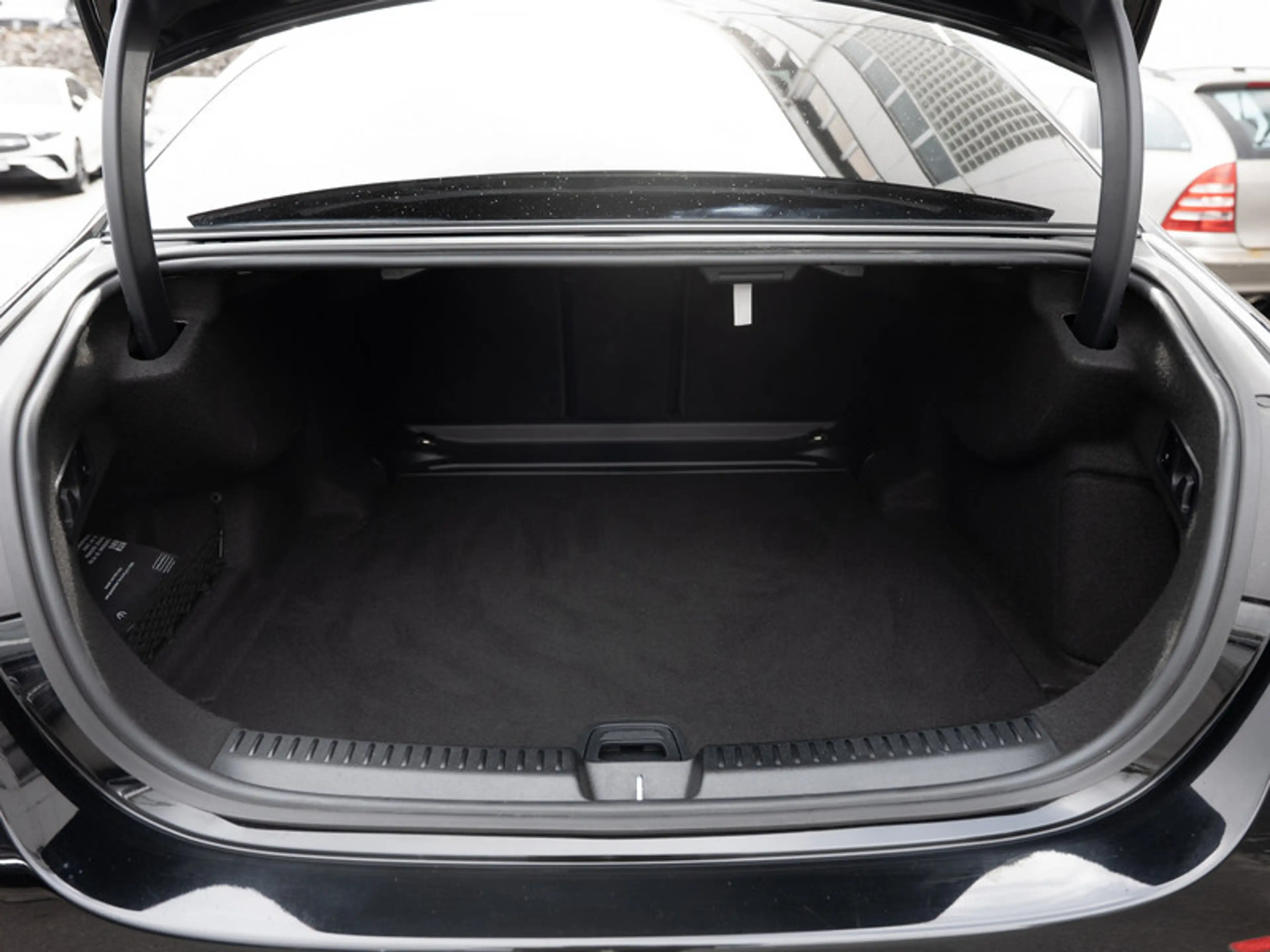 Mercedes-Benz E 450 d 4MATIC Limousine AMG-Sport+Burm+Pano+AHK — photo 7