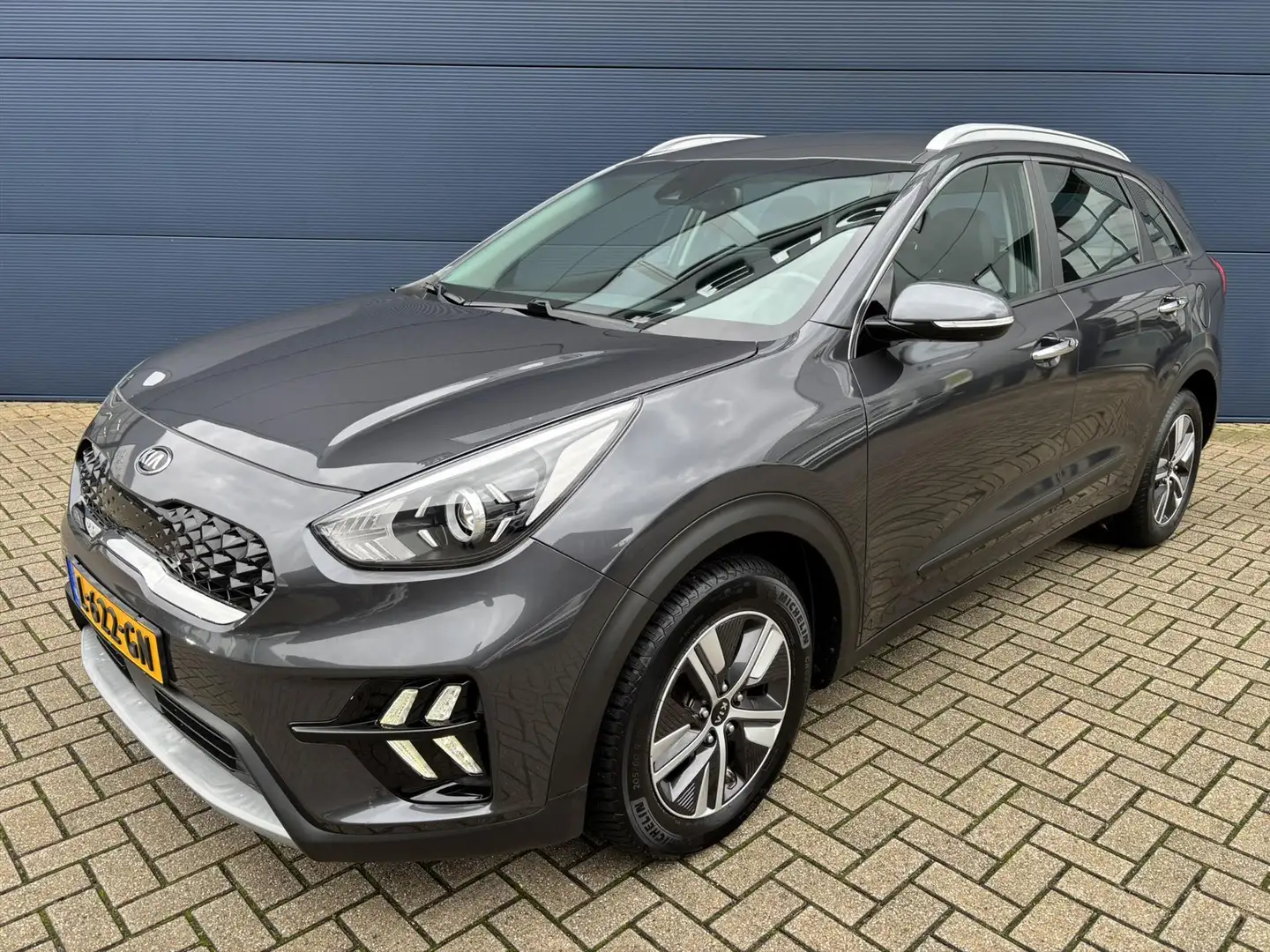 Kia Niro 1.6 GDi Hybrid 141pk DCT6 DynamicLine | Navigatie Grijs - 2