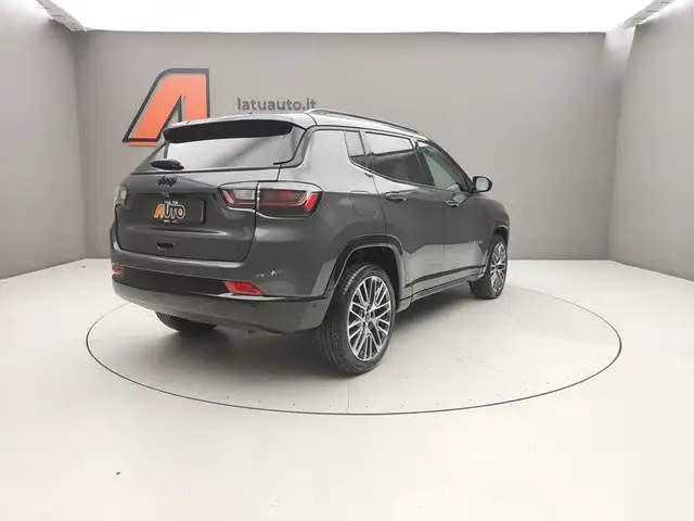 Jeep Compass view 7