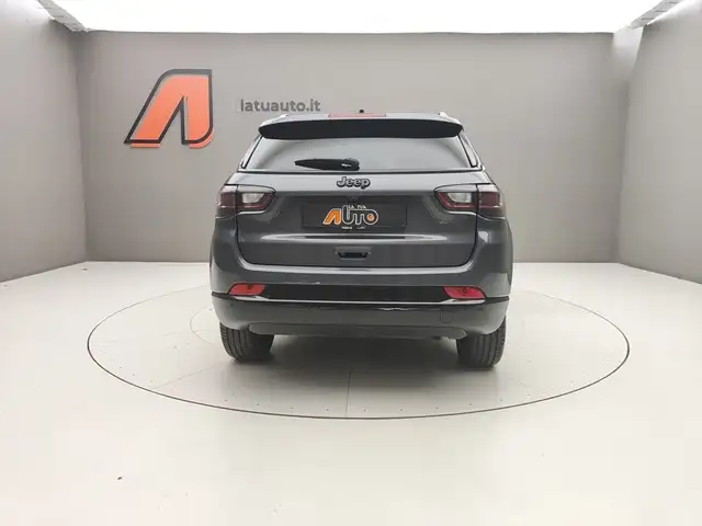 Jeep Compass view 6
