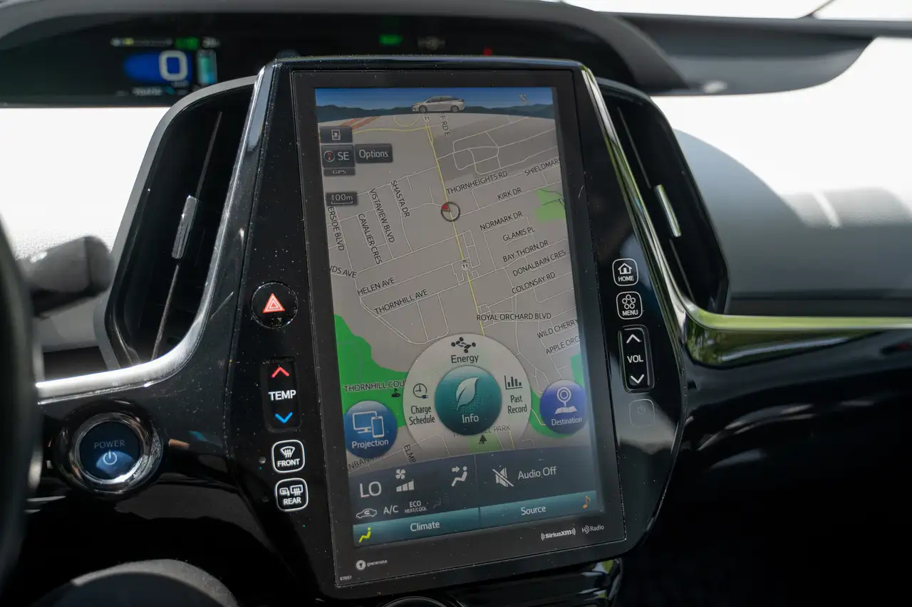 Toyota Prius Prime photo Toyota Prius Prime