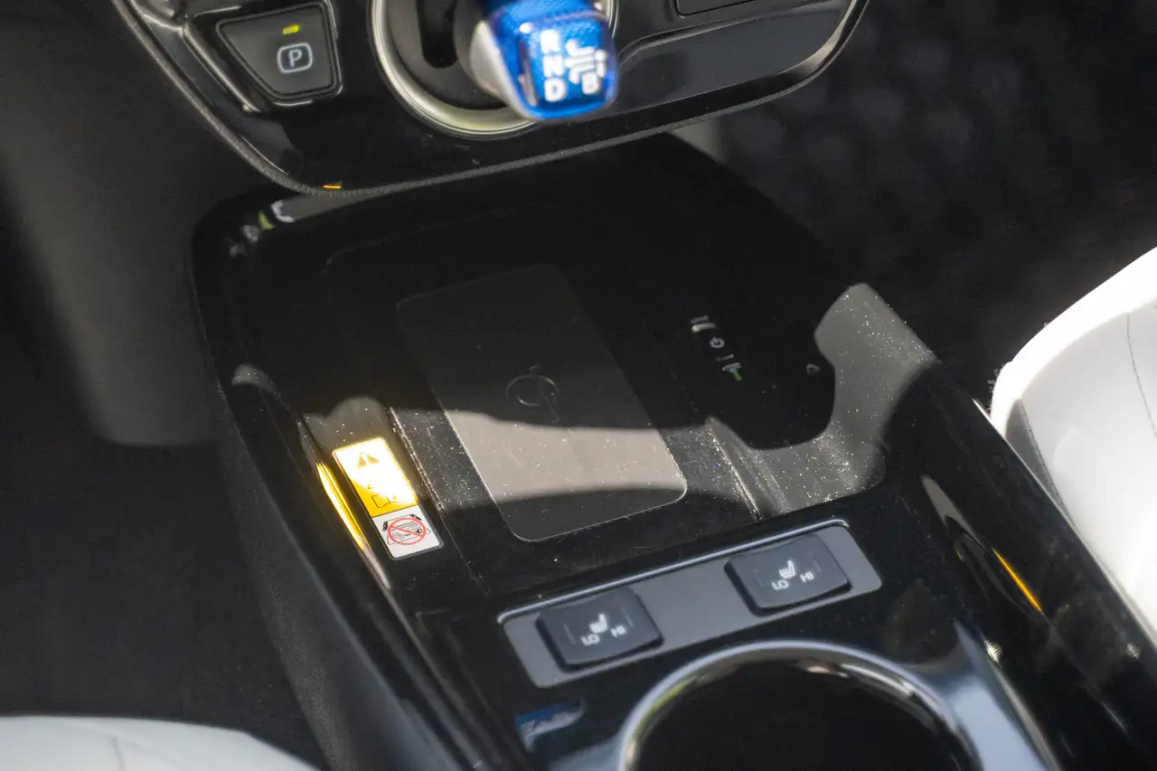 Toyota Prius Prime photo Toyota Prius Prime