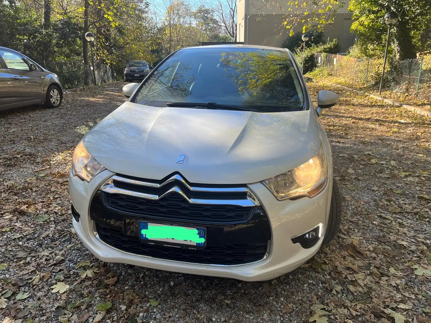 Citroen DS4 1.6 e-hdi airdream So Chic 110cv cmp6 - 1