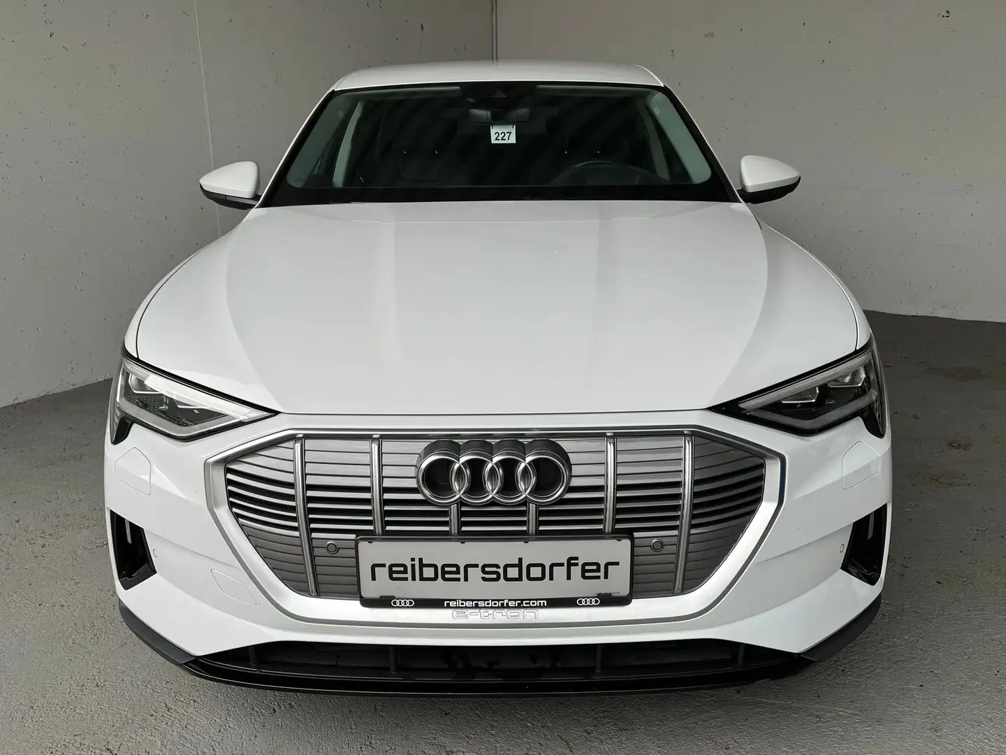 Audi e-tron 55 300 kW Business Weiß - 2