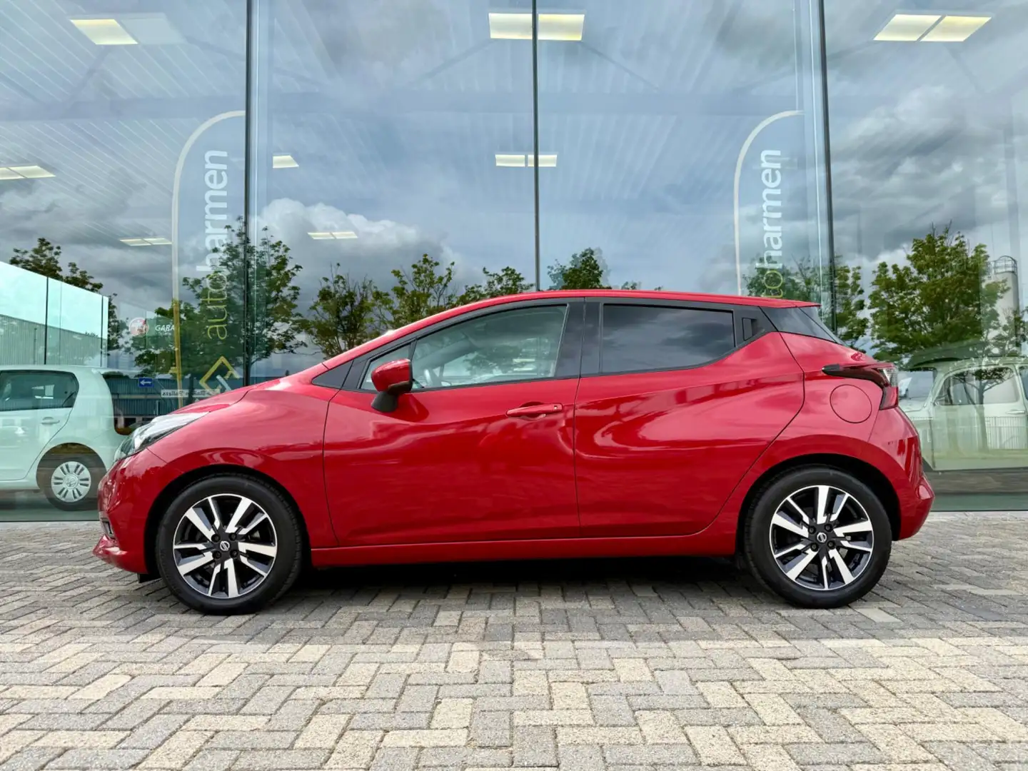 Nissan Micra 0.9 IG-T N-Connecta 90pk NAP, Navi, Camera, USB Rood - 2