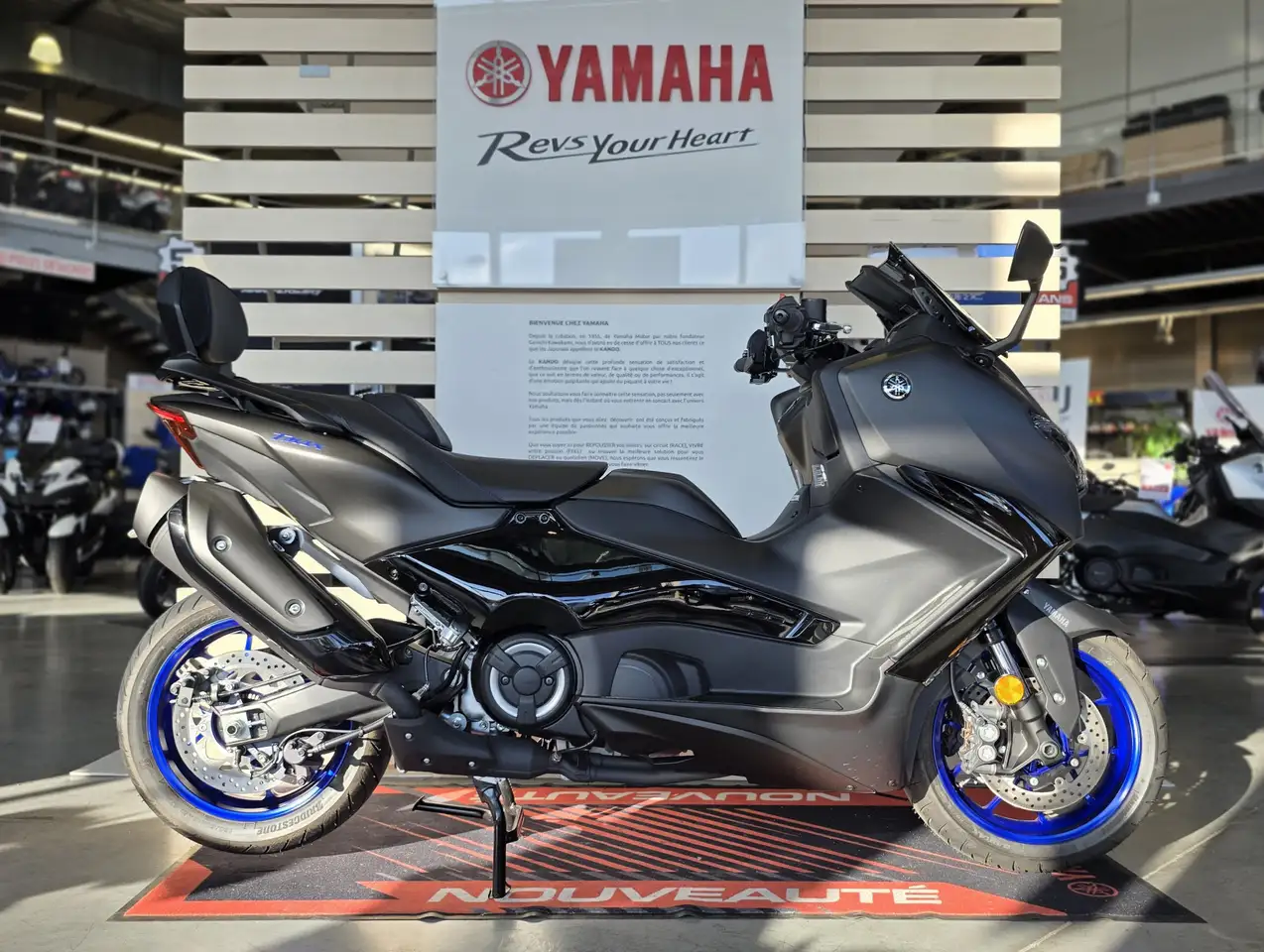 Yamaha Tmax 560