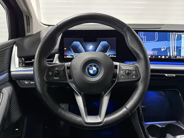 BMW 2 Series view 13
