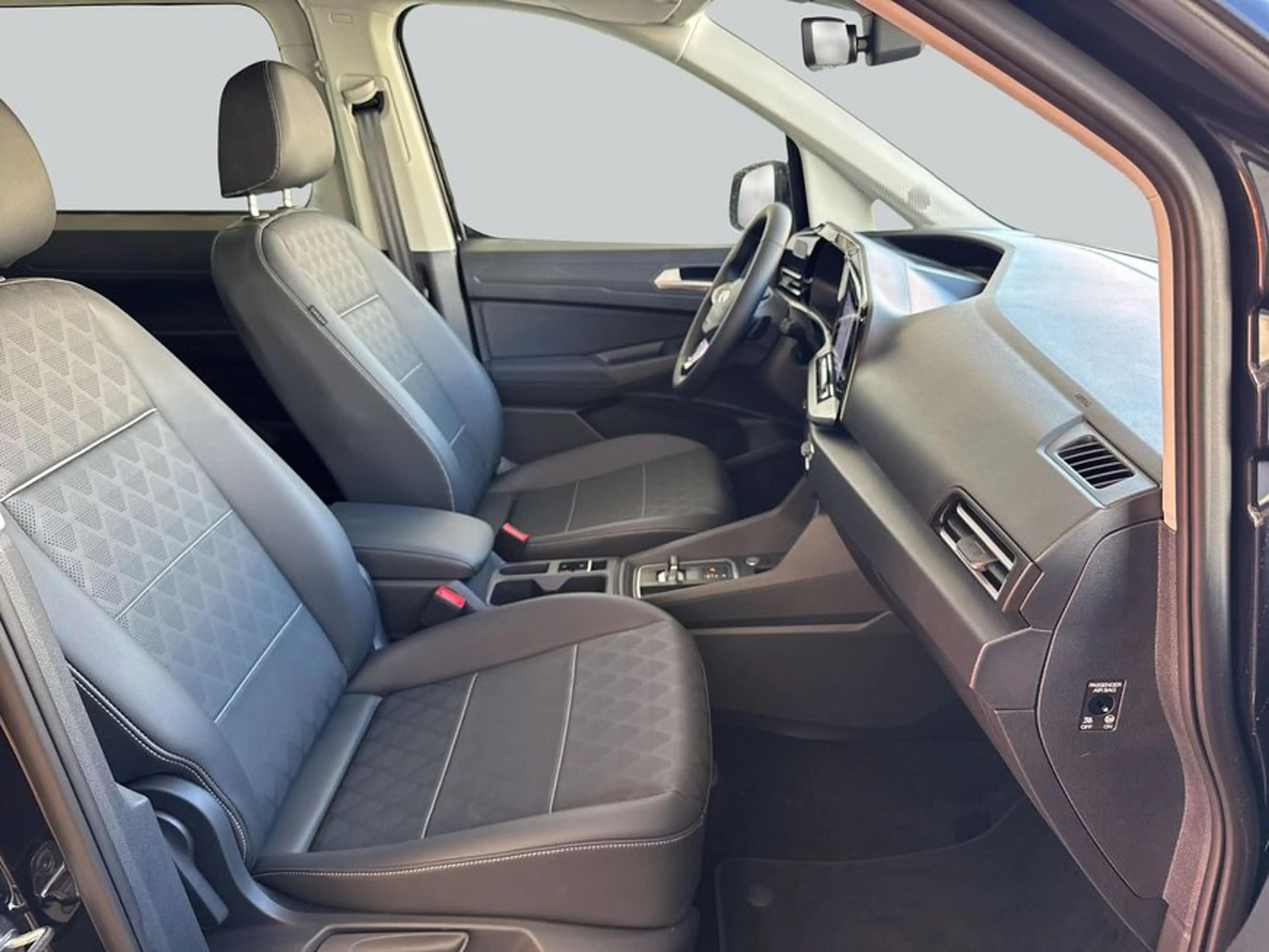 Ford Grand Tourneo Connect 2.0 Aut. TITANIUM LED GJR — photo 12